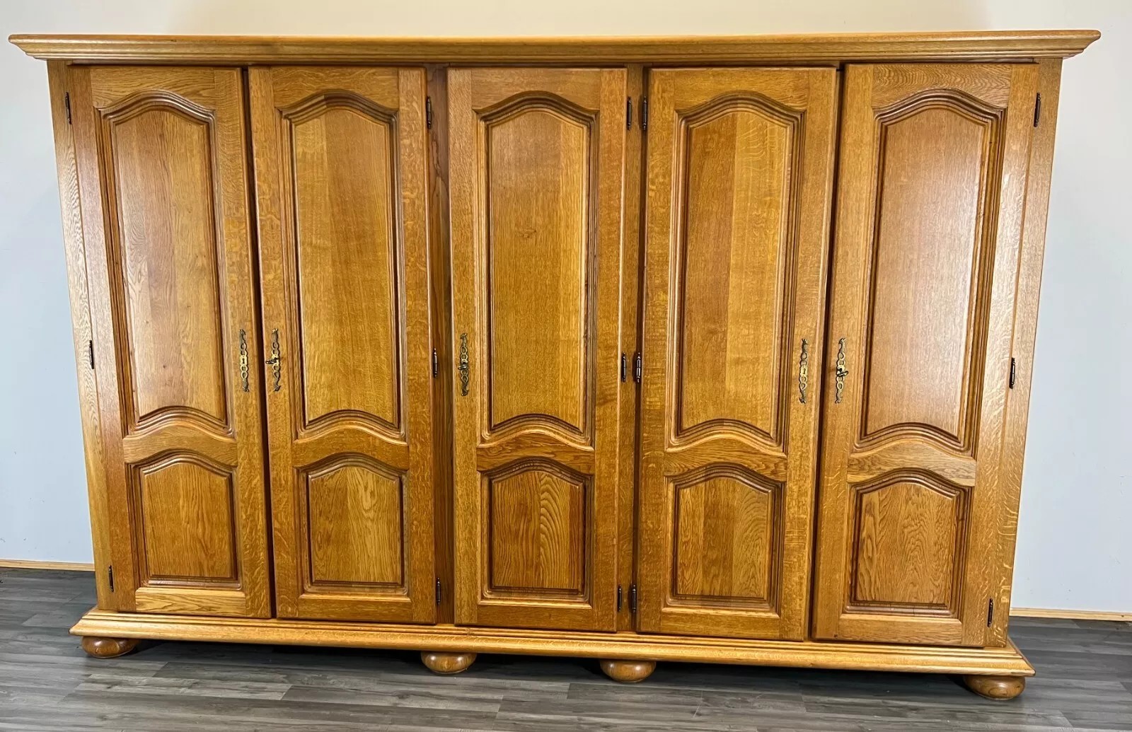 Armoire drabužių spinta Vintage prancūziška 5 durų raižyta spinta