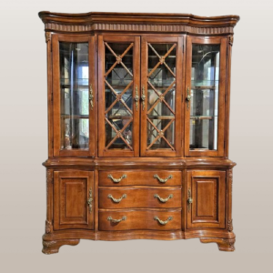 Senovinė belgiško stiliaus kietmedžio masyvo sieninė spintelė