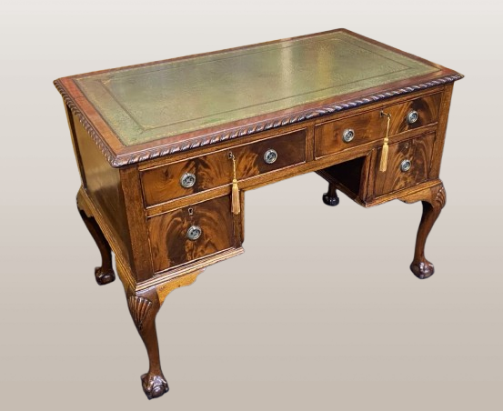 „Chippendale Revival“ senovinis liepsnos ir raudonmedžio rašomasis stalas - Image 6