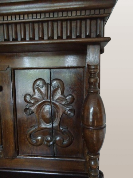 Originali senovinė ąžuolo bufetinė komoda - Image 5