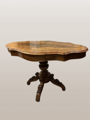 19-ojo amžiaus prancūziškas antikvarinis Turtle Back Burr / salės stalas