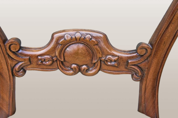 8 prancūziško stiliaus raižyto raudonmedžio valgomojo kėdžių rinkinys - Image 4