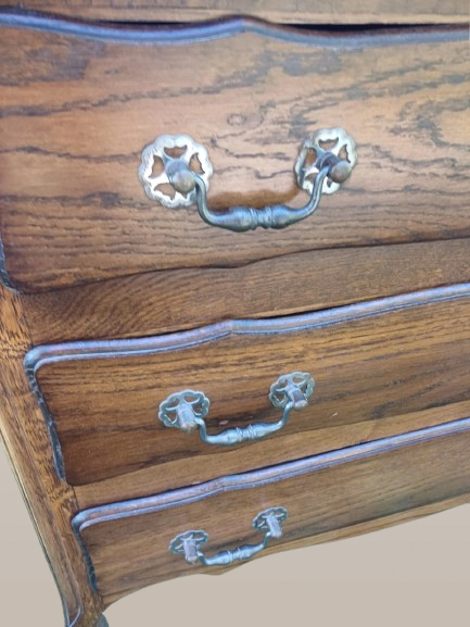Vintažinė prancūziško ąžuolo komoda, Liudviko XV stilius - Image 2