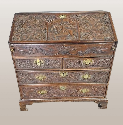 Antikvarinis gruzinų rašytojų rašomasis stalas su stalčiais – Viktorijos laikų gausiai raižytas